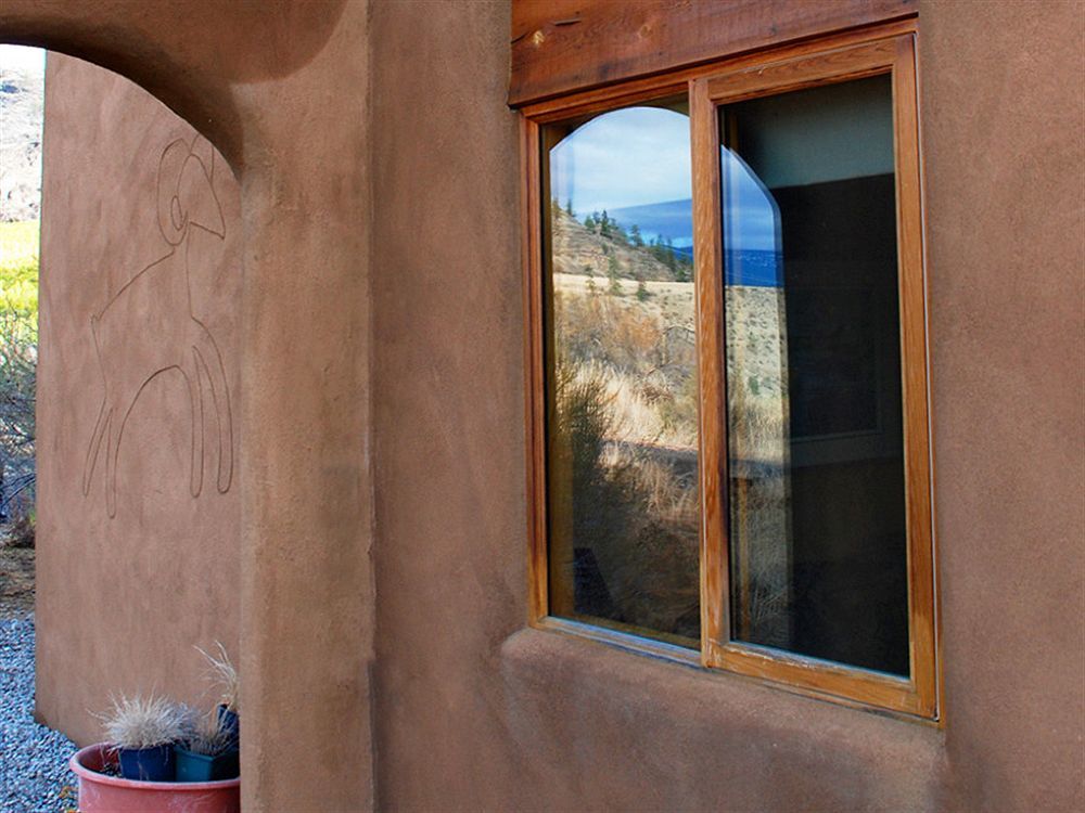 Bighorn Ridge Guesthouse Okanagan Falls ภายนอก รูปภาพ