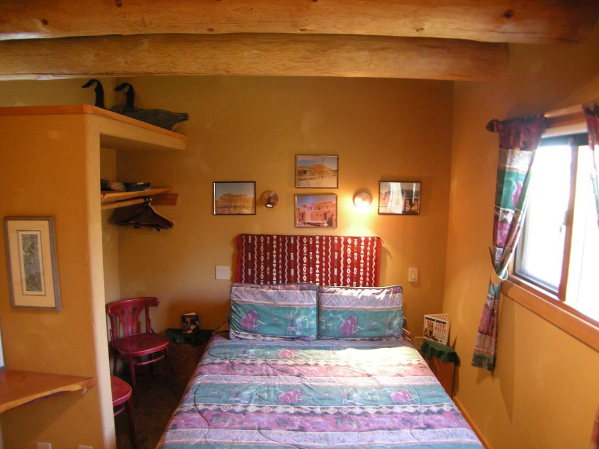Bighorn Ridge Guesthouse Okanagan Falls ภายนอก รูปภาพ