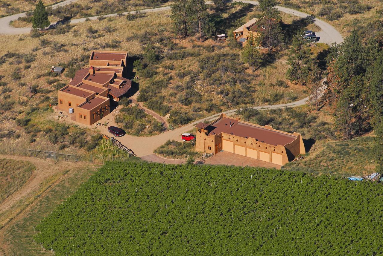 Bighorn Ridge Guesthouse Okanagan Falls ภายนอก รูปภาพ